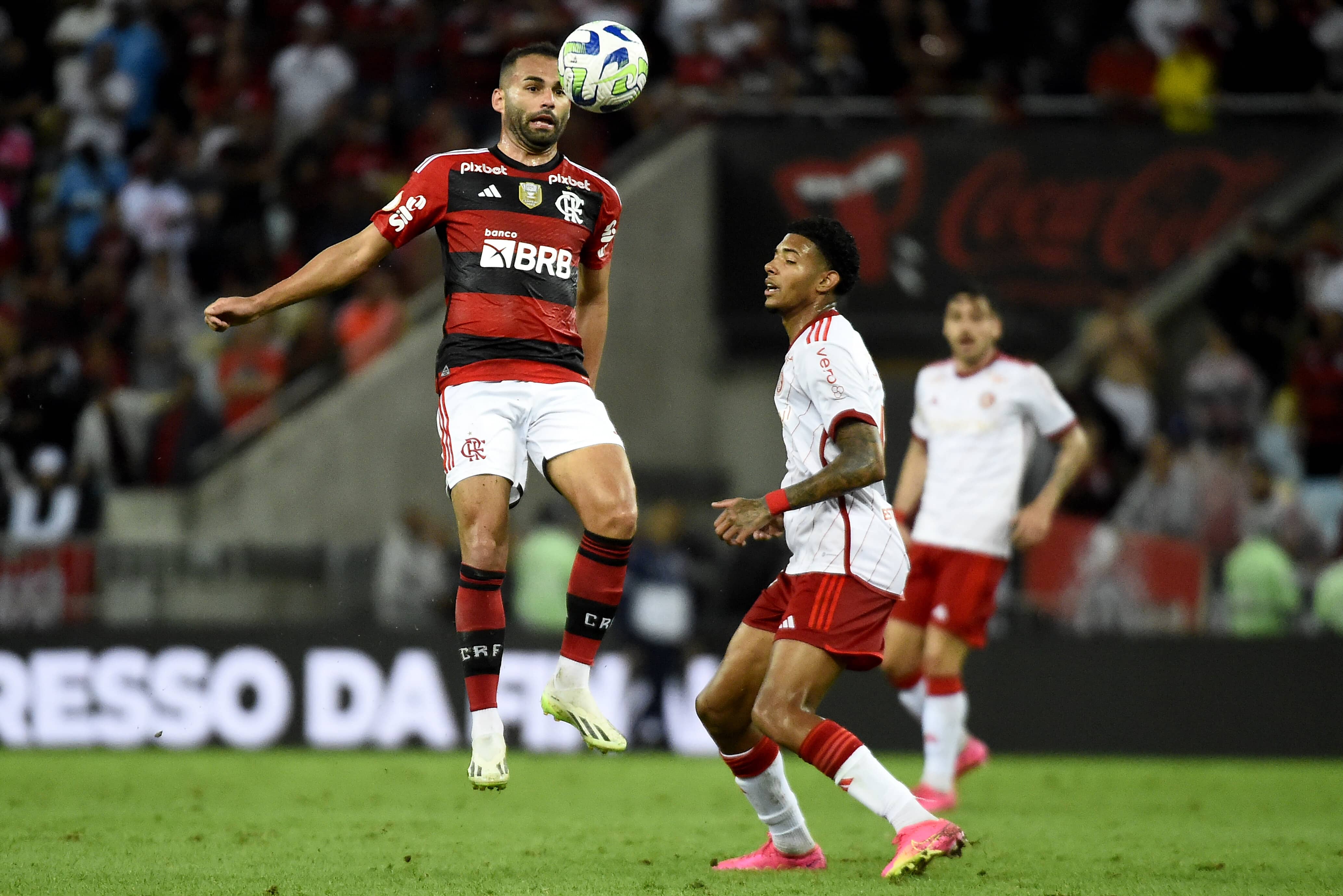 Internacional tem conversas por Thiago Maia, que pode ser mais um refor&ccedil;o para 2024