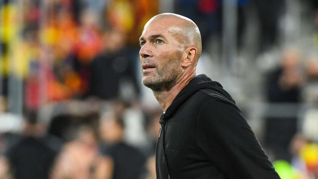 Os motivos que separaram Zidane de dirigir a Arg&eacute;lia