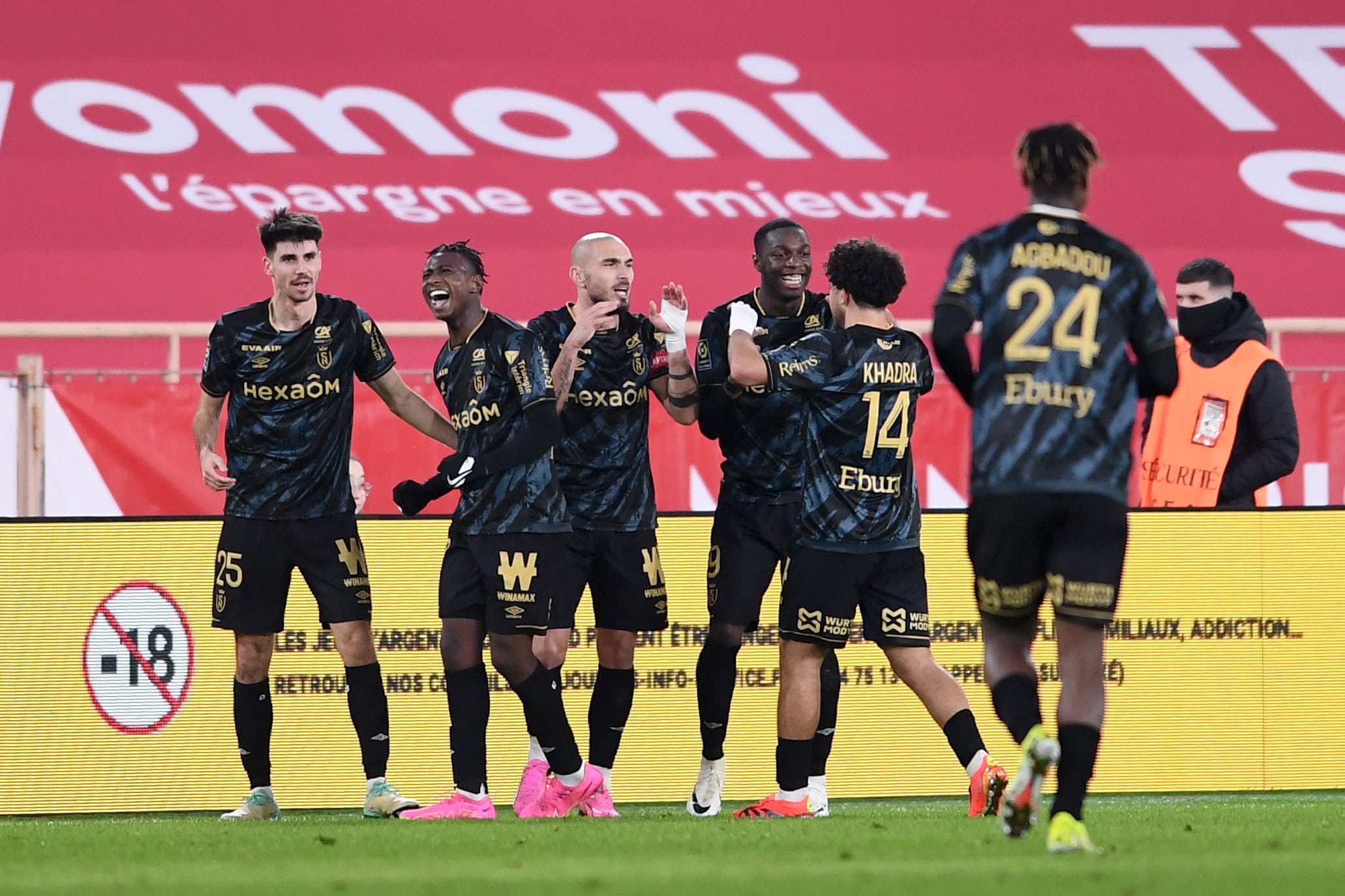 O Reims mostrou que seu bom campeonato n&atilde;o &eacute; a toa ao fazer o Monaco perder a 1&ordf; em casa