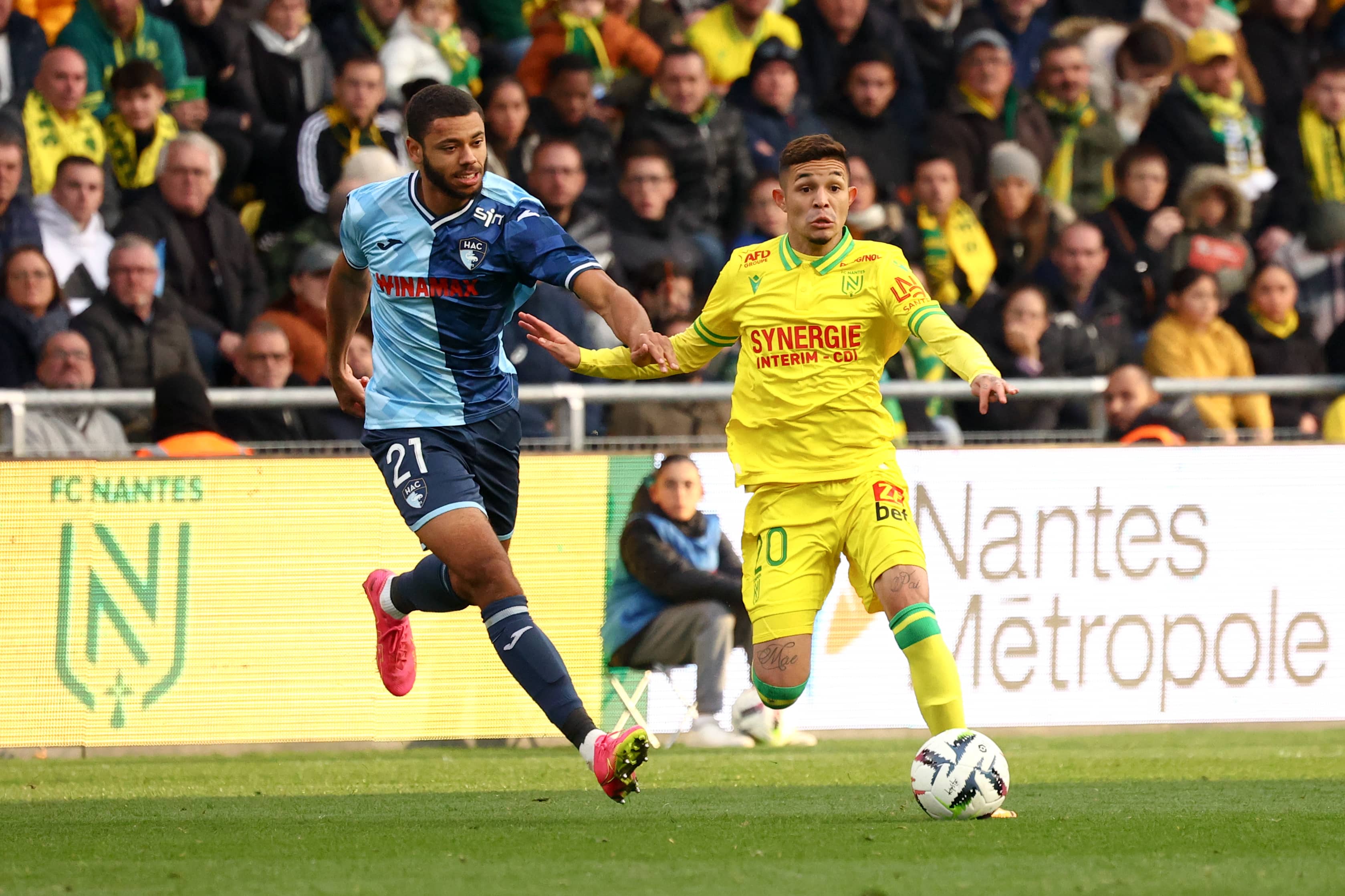 Vasco encaminha compra de Adson, do Nantes, e j&aacute; pode ter reposi&ccedil;&atilde;o para sa&iacute;das do elenco