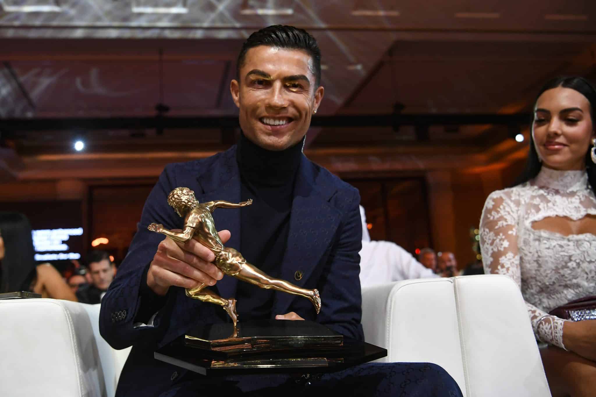&lsquo;Imagina superar esses animais&rsquo;, Cristiano Ronaldo celebra artilharia de 2023 e v&ecirc; Saudit&atilde;o acima da Ligue 1