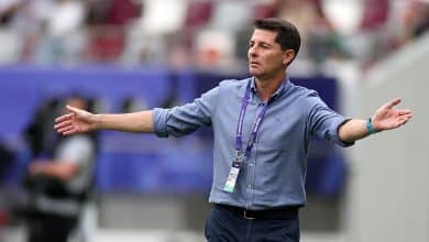 Gritos e revolta: confus&atilde;o na coletiva ap&oacute;s a elimina&ccedil;&atilde;o do Iraque da Copa da &Aacute;sia rende suspens&atilde;o a jornalistas