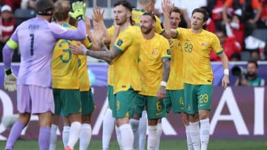 Tajiquist&atilde;o faz hist&oacute;ria na Copa da &Aacute;sia em sua primeira participa&ccedil;&atilde;o; Austr&aacute;lia tamb&eacute;m se classifica