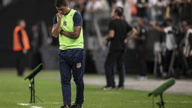 Na &lsquo;loucura que &eacute; a vida&rsquo;, Carpini reencontra o &Aacute;gua Santa j&aacute; como campe&atilde;o&nbsp;pelo&nbsp;S&atilde;o&nbsp;Paulo