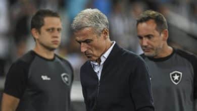 Assim como (quase) todos, Lu&iacute;s Castro tamb&eacute;m ficou surpreso com perda do t&iacute;tulo do Botafogo