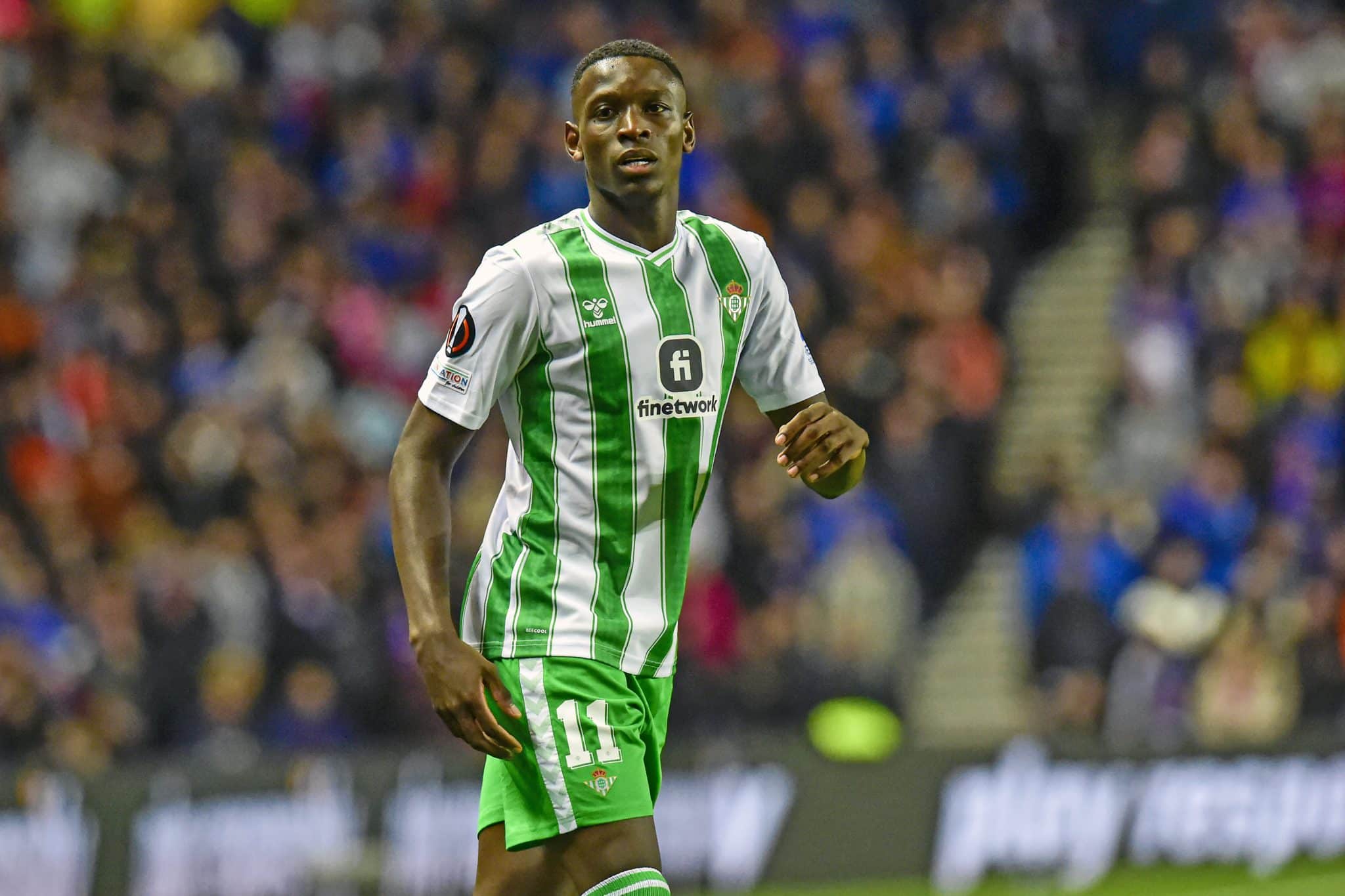 Fim da (longa) novela: Luiz Henrique assina com o Botafogo e &eacute; aguardado no Rio de Janeiro