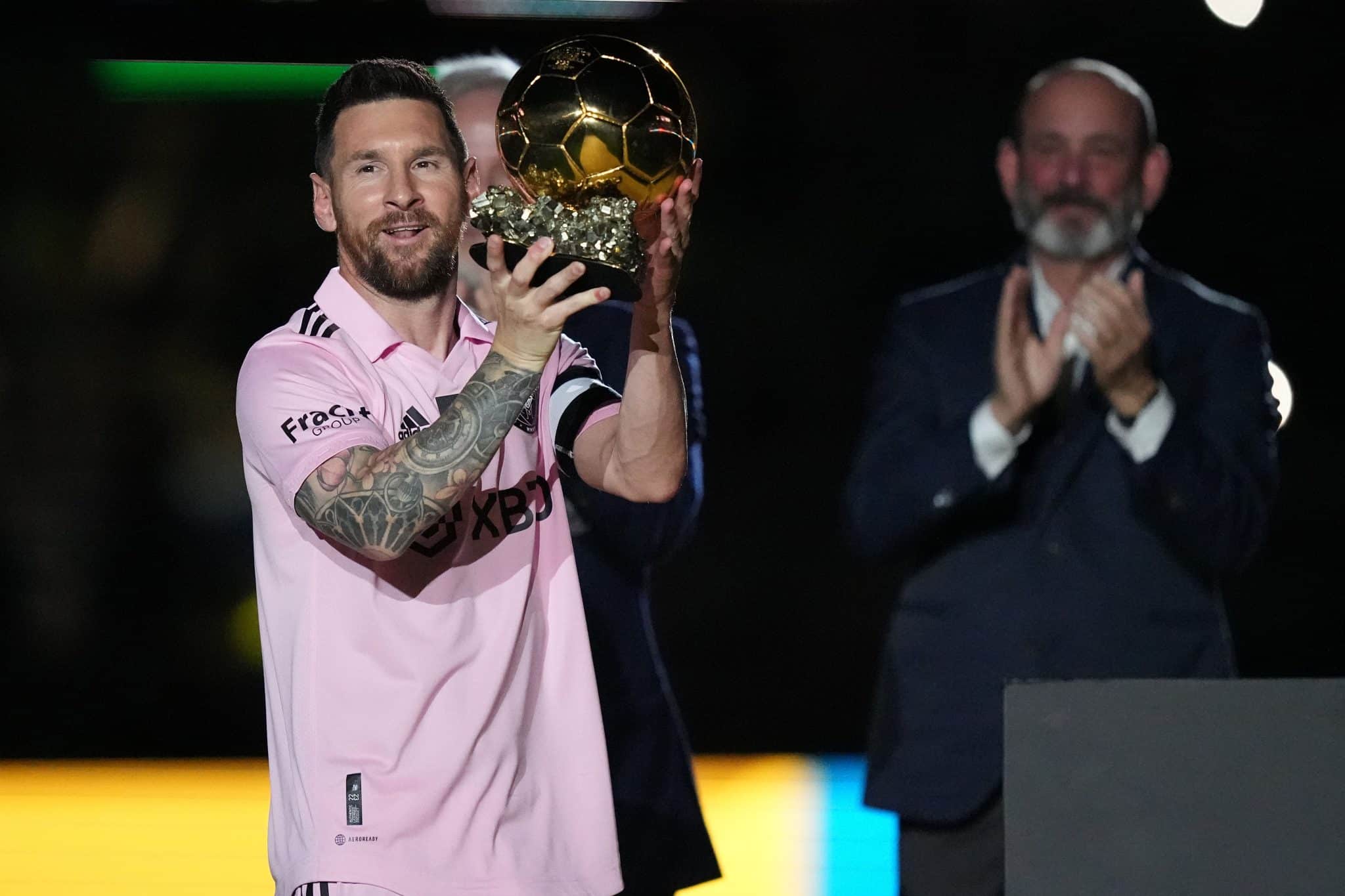 Como o EA Sports FC 24 irritou os jogadores com a distribui&ccedil;&atilde;o de cards de Messi