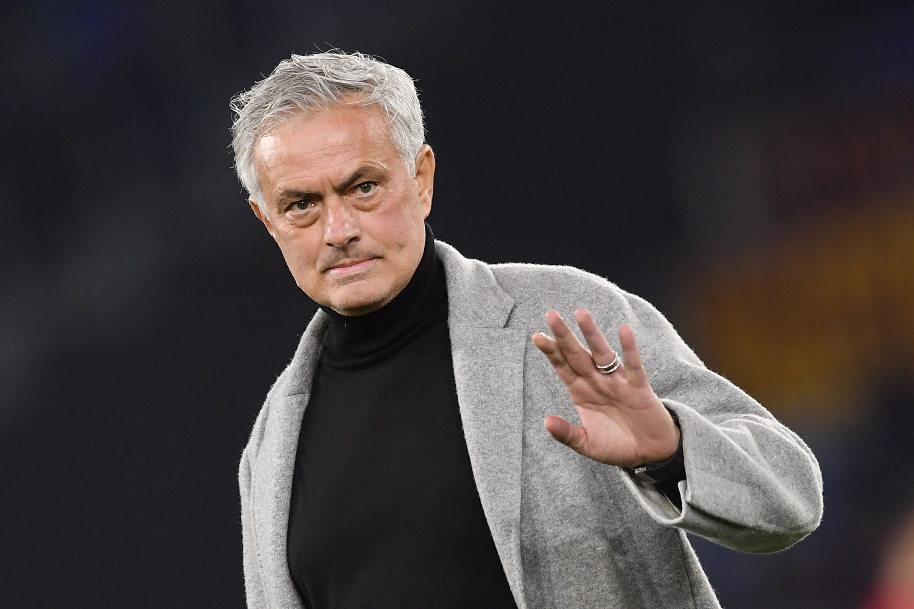 Ap&oacute;s papel&atilde;o com Ancelotti, Mourinho responde sobre possibilidade de assumir Sele&ccedil;&atilde;o Brasileira