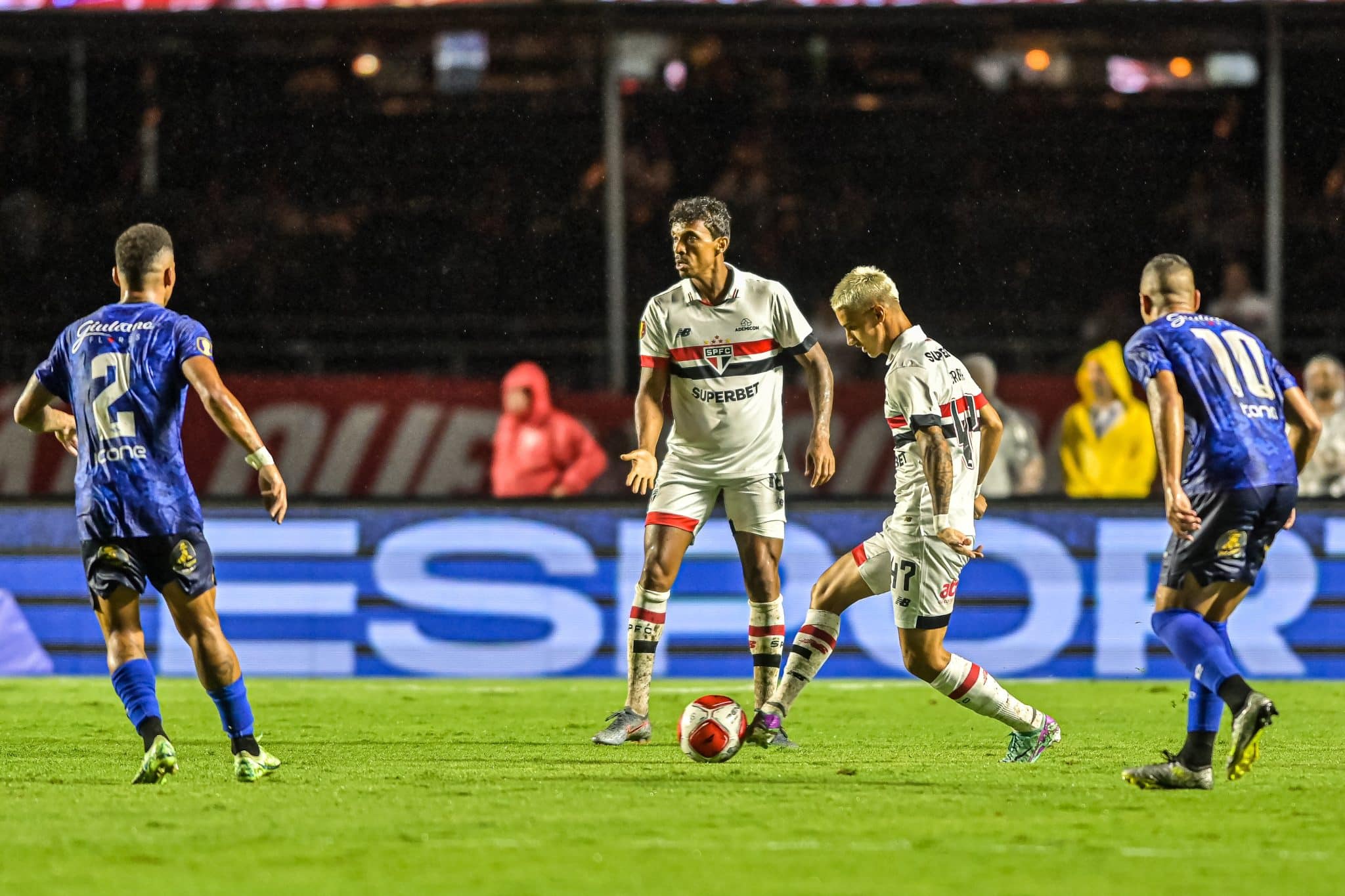 S&atilde;o-paulino desde o ber&ccedil;o, Ferreira faz revela&ccedil;&atilde;o sobre final da Copa do Brasil