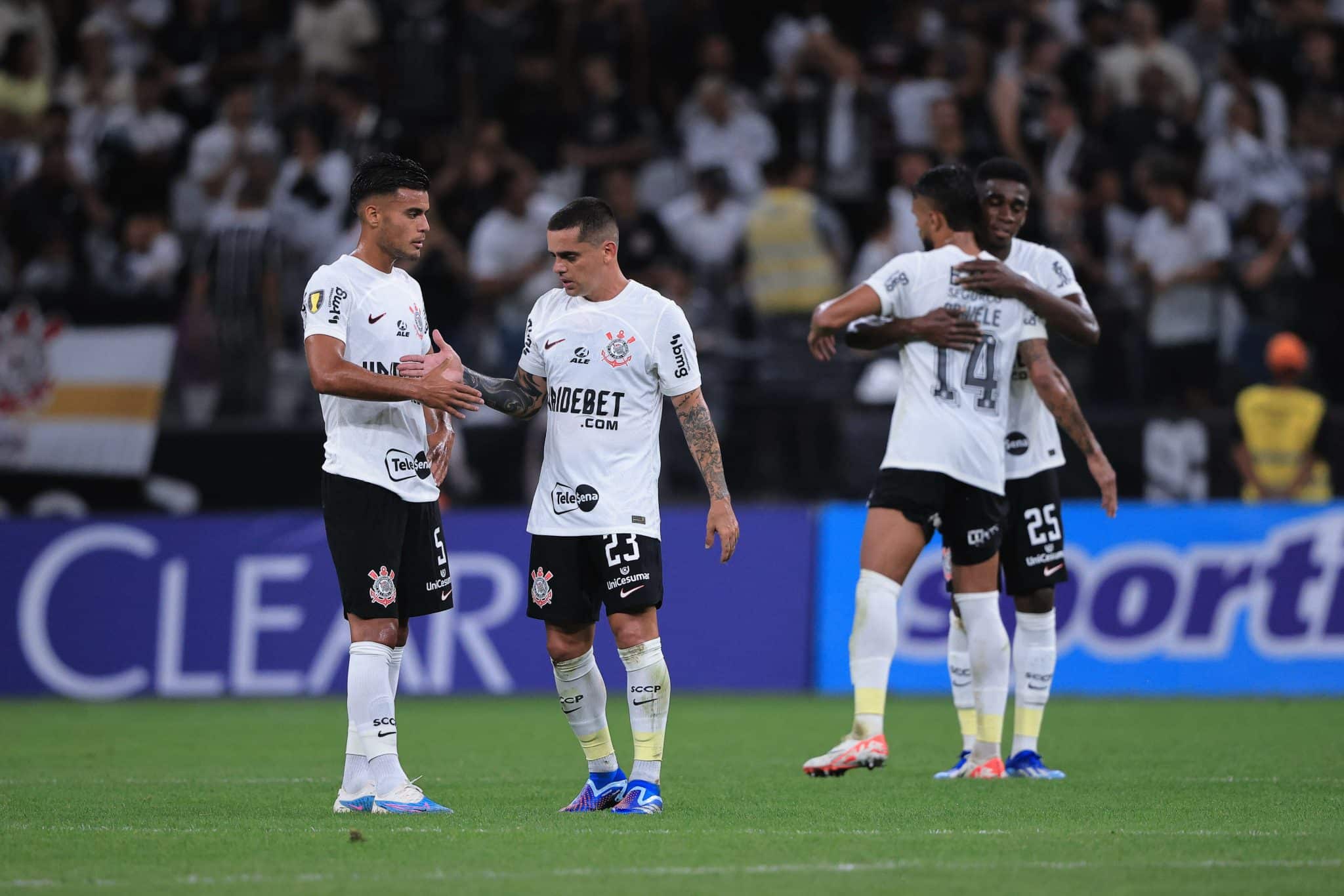 O Corinthians paga pelas trapalhadas de Augusto Melo e ir&aacute; sem refor&ccedil;os esperados&nbsp;contra&nbsp;o&nbsp;Ituano