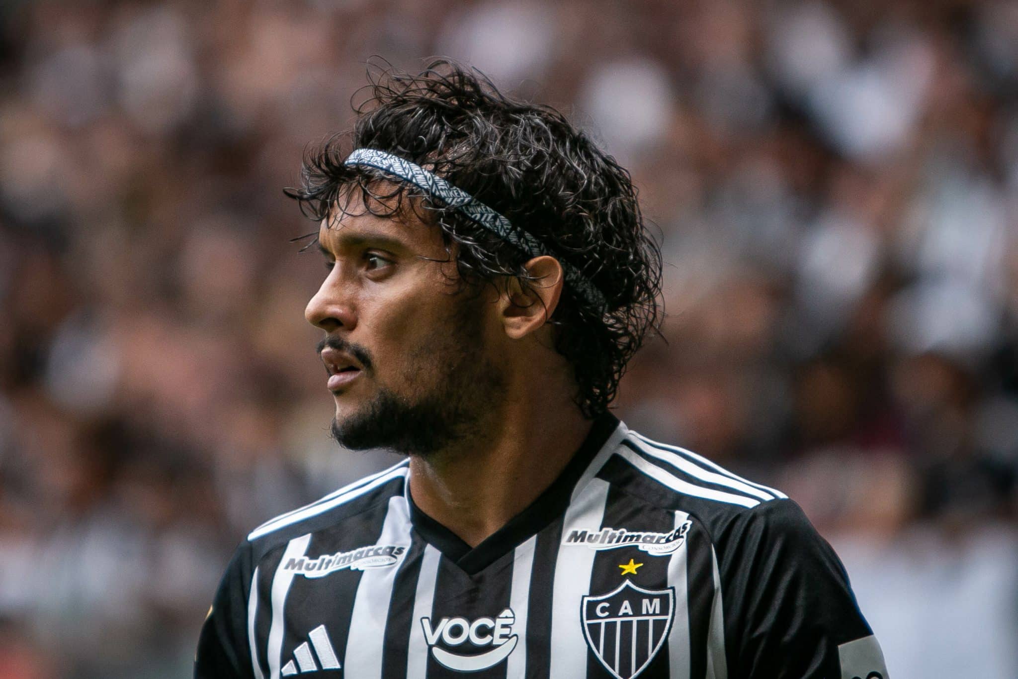 Scarpa tem estreia animadora no Atl&eacute;tico-MG e em lado diferente de onde brilhou