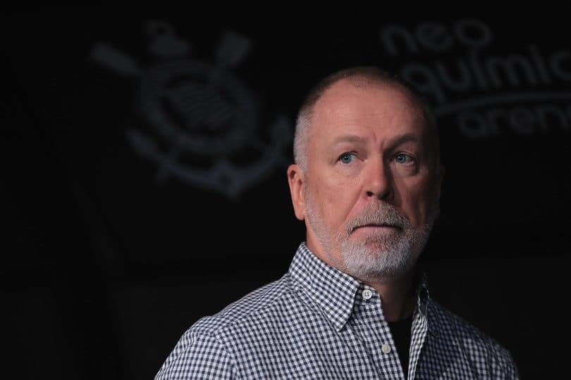 ‘As pessoas que assumiram o Corinthians continuam sonhando’: Mano diz que nível do time era previsivel, mas volta a citar promessas
