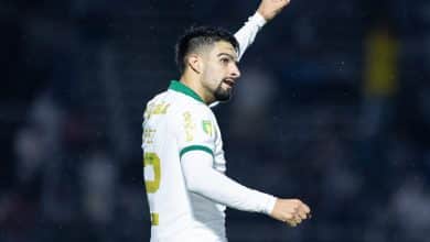 Enquanto Palmeiras busca centroavante, Flaco L&oacute;pez faz mais um e garante vit&oacute;ria sobre o Bragantino