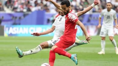 Em jogo com expuls&atilde;o bizarra, Iraque toma virada nos acr&eacute;scimos da Jord&acirc;nia e est&aacute; fora da Copa da &Aacute;sia