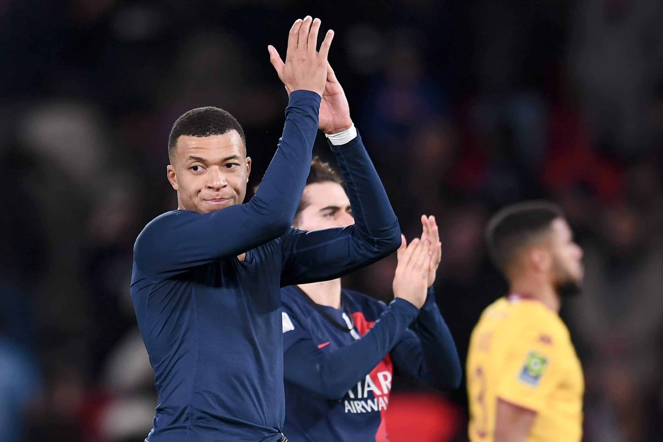 Au Revoir definitivo: Mbapp&eacute; confirma ao PSG que deixar&aacute; (finalmente) clube ao t&eacute;rmino da temporada