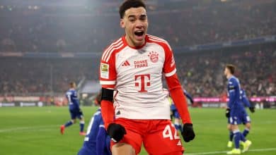 Bayern de Munique leva sustos, mas vence o Hoffenheim em dia de homenagens a Beckenbauer