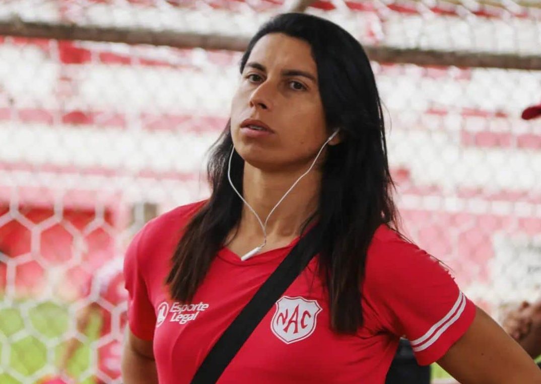 &lsquo;Abandonei o futebol para ser quem eu sou&rsquo;: conhe&ccedil;a a primeira mulher trans a disputar um campeonato oficial no Brasil