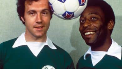 Beckenbauer e Pel&eacute; nutriram linda amizade no New York Cosmos, que teve a honra de contar com a dupla