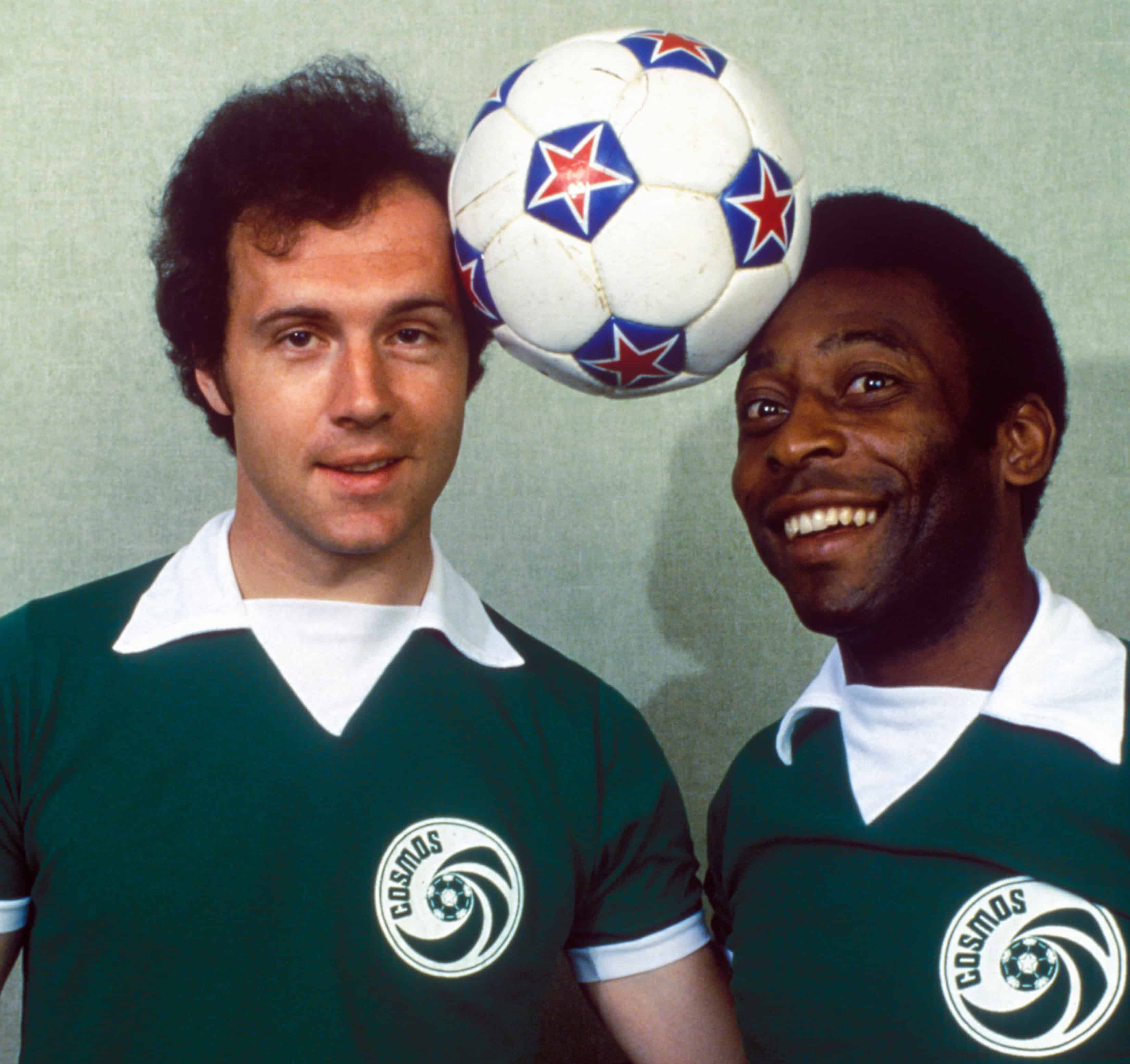 Beckenbauer e Pel&eacute; nutriram linda amizade no New York Cosmos, que teve a honra de contar com a dupla