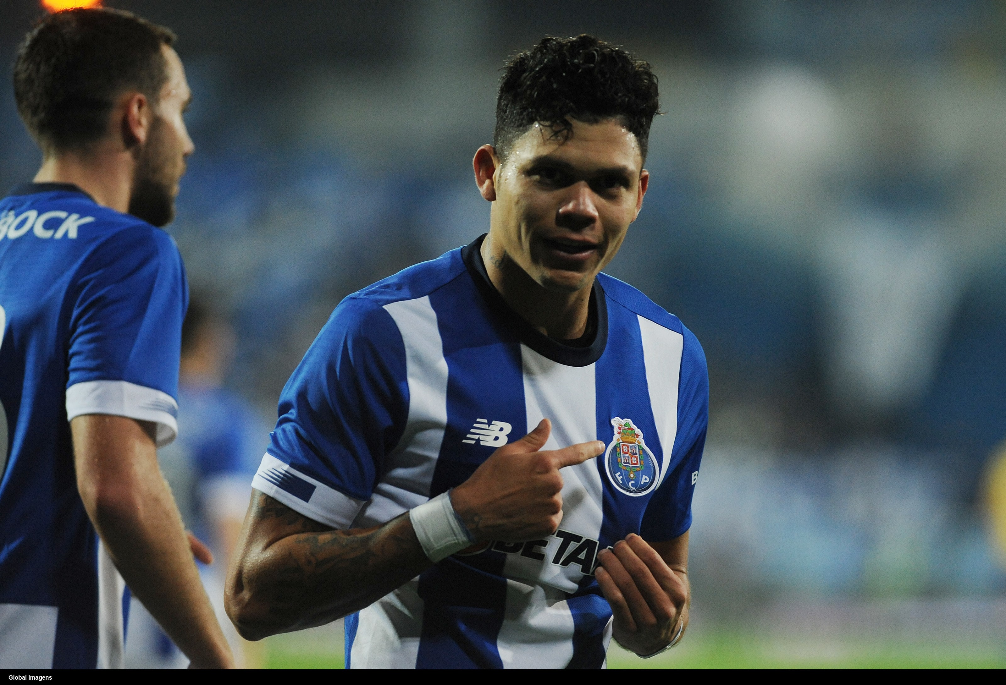 Fluminense tem direito a porcentagem, mas Evanilson n&atilde;o ser&aacute; negociado nessa janela