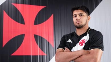 Vasco, enfim, anuncia a contrata&ccedil;&atilde;o do zagueiro Robert Rojas, por empr&eacute;stimo do River Plate