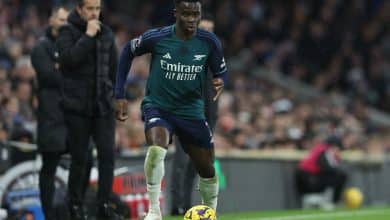Quantidade de faltas sofridas por Bakayo Saka faz Arsenal apelar ao corpo de arbitragem da Premier League
