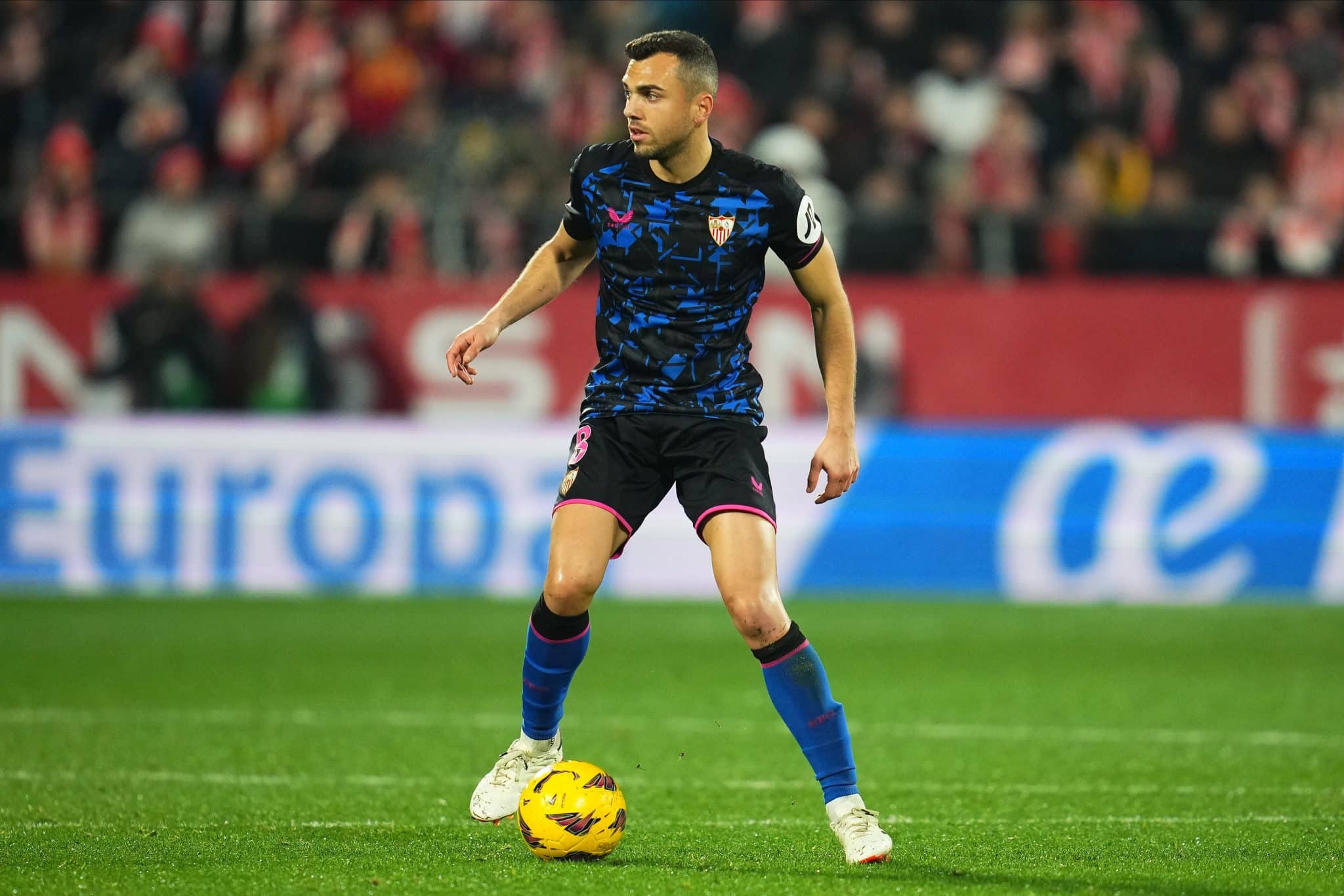 Sevilla de luto ap&oacute;s tr&ecirc;s torcedores morrerem no caminho para o jogo