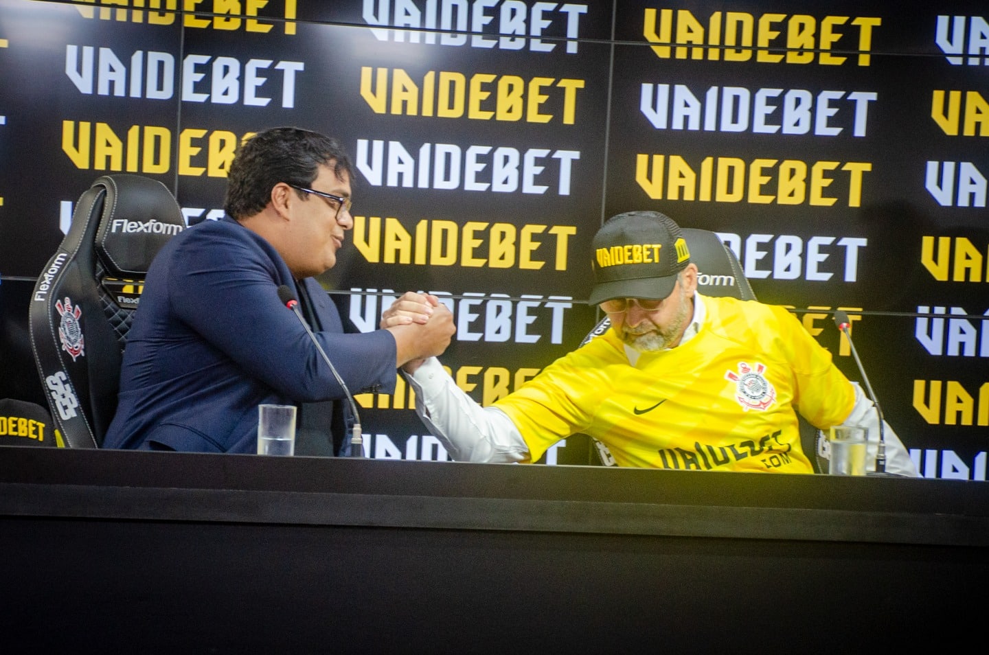 Corinthians apresenta patroc&iacute;nio milion&aacute;rio focado em provar a credibilidade da empresa