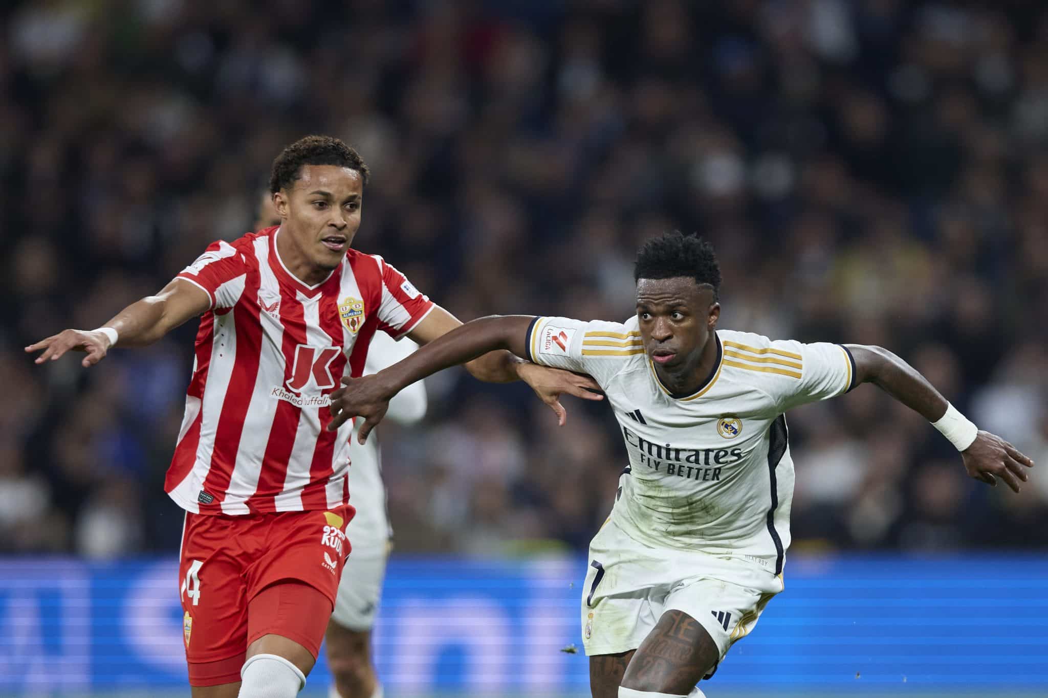 &Aacute;udio do VAR em Real Madrid x Almer&iacute;a teria sido escondido e salvado Vinicius Jr