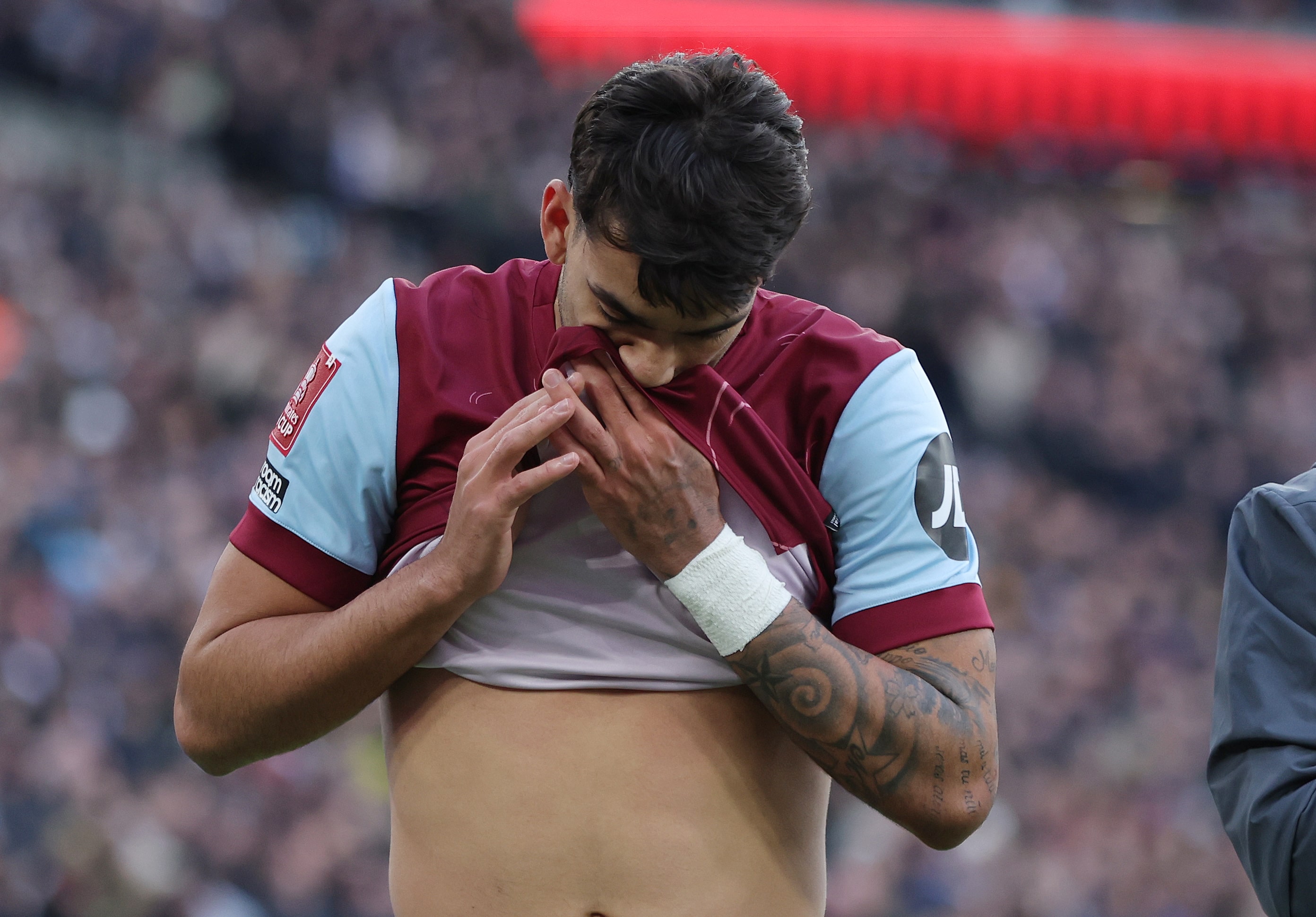 David Moyes tem uma importante decis&atilde;o a tomar no West Ham com a perda de Lucas Paquet&aacute;