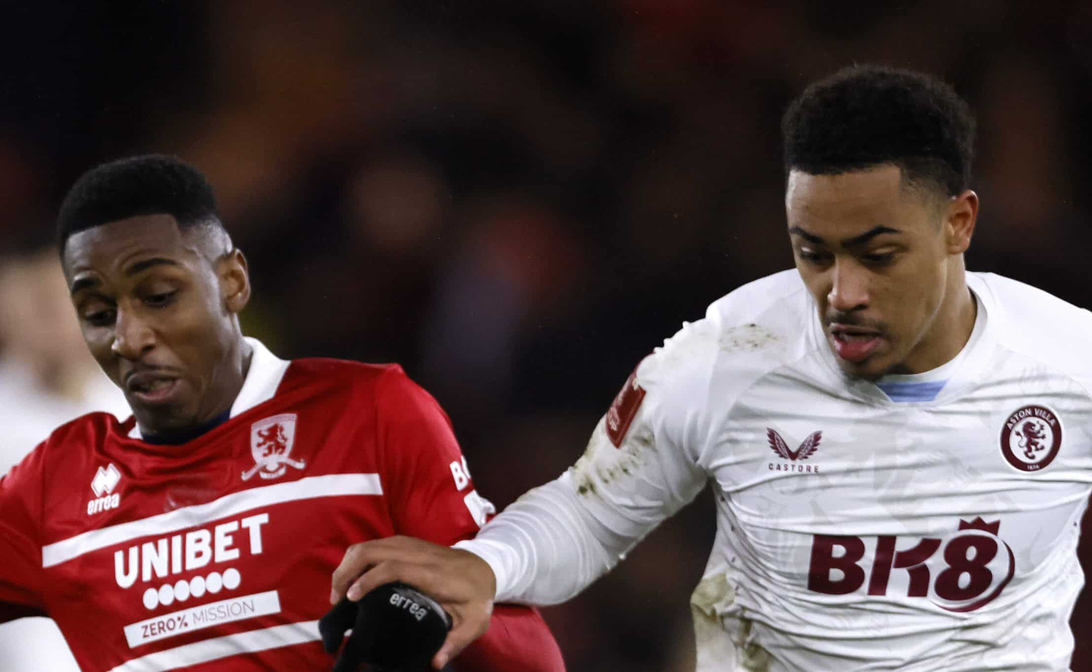 A bola parada salvou o Aston Villa de um empate contra o Middlesbrough na Copa da Inglaterra
