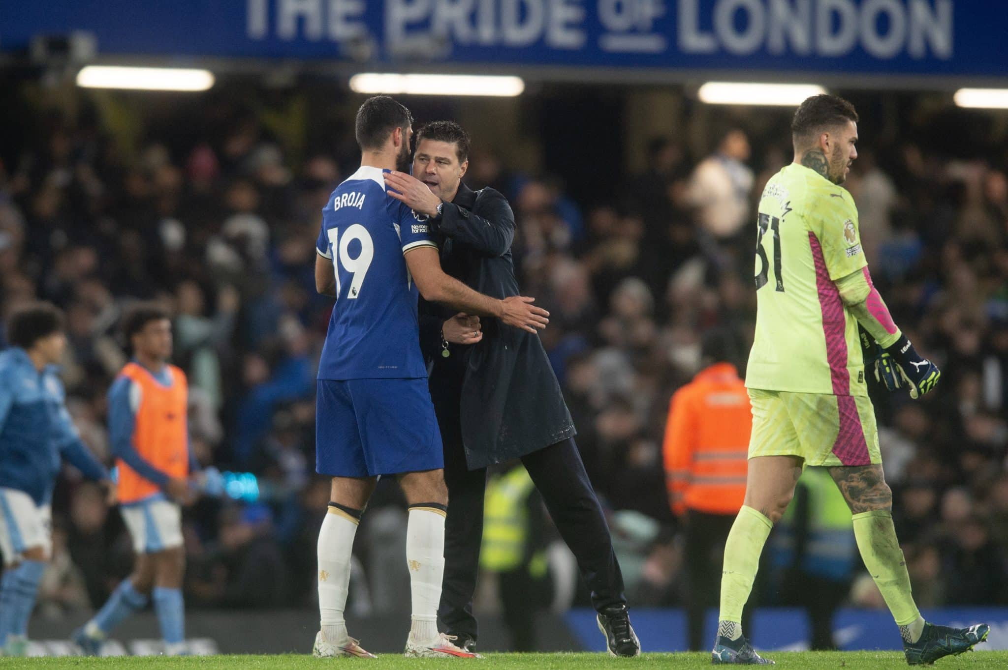 Pochettino se sensibiliza com situa&ccedil;&atilde;o de Broja no Chelsea e pede que atacante alban&ecirc;s n&atilde;o esmore&ccedil;a