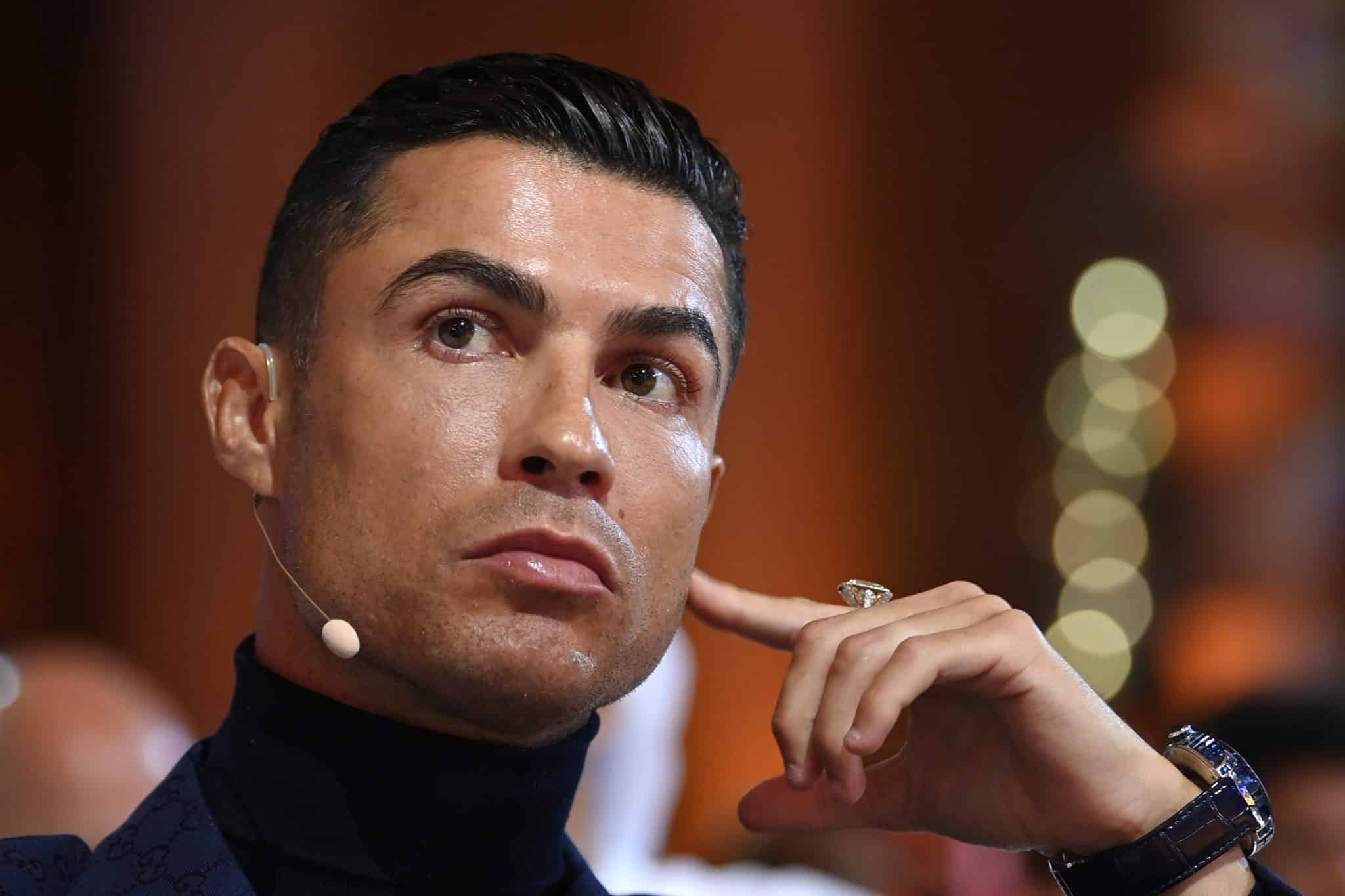 &lsquo;Est&atilde;o perdendo credibilidade&rsquo;: Cristiano Ronaldo critica The Best e Bola de Ouro ap&oacute;s Haaland ser coroado em Dubai