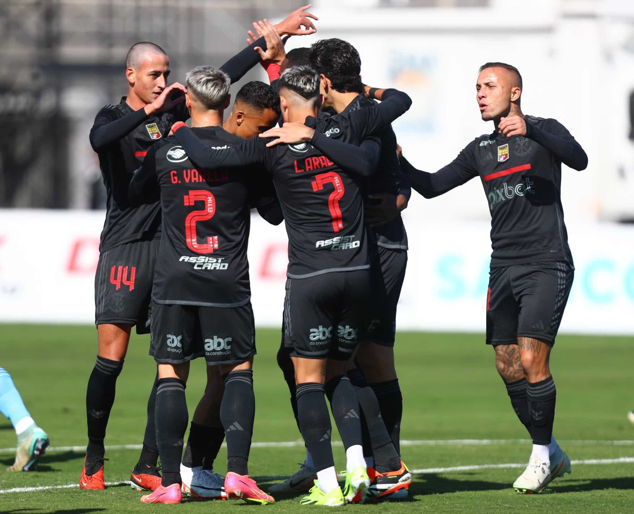 De La Cruz estreia, Cebolinha brilha, e Flamengo passa f&aacute;cil pelo Philadelphia Union