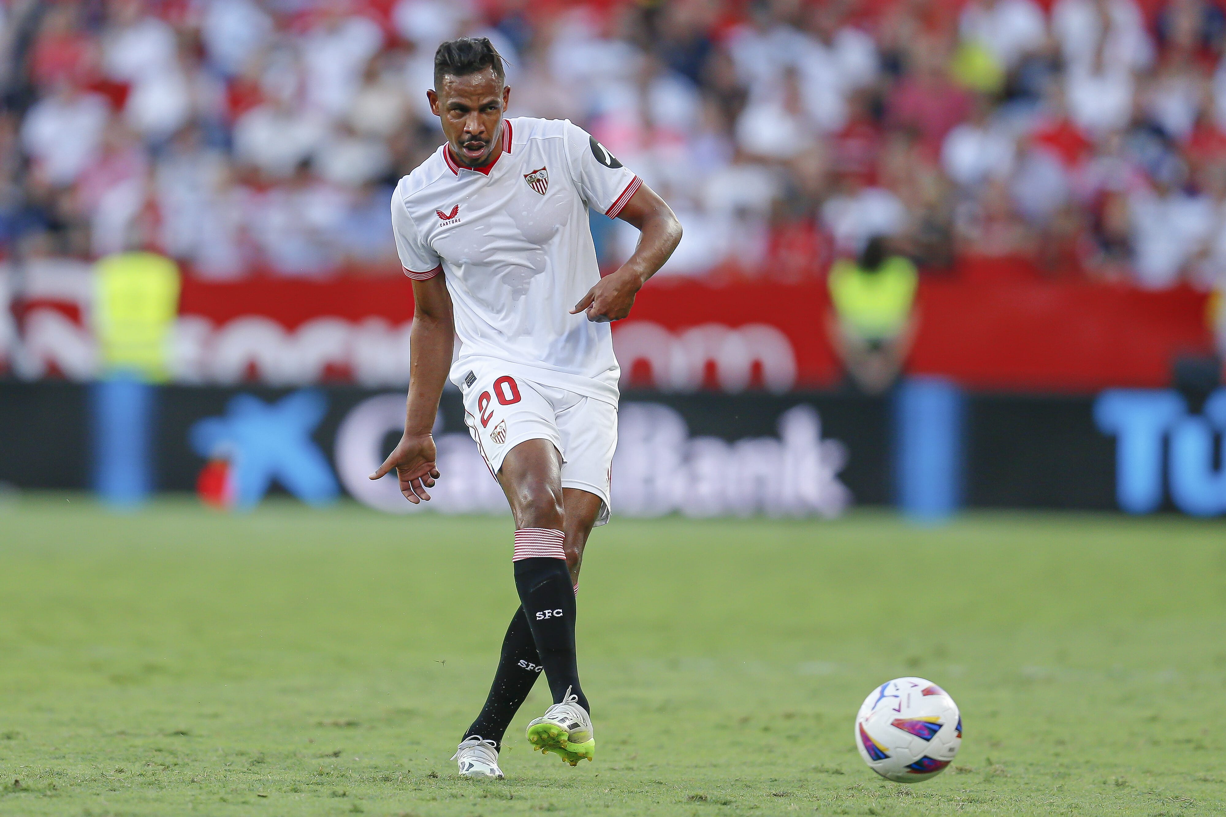 Internacional tem em Fernando &oacute;tima oportunidade de mercado para contratar reposi&ccedil;&atilde;o a Johnny