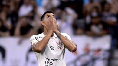 Corinthians rebate Ver&iacute;ssimo e mostra e-mails &ndash; n&atilde;o retornados &ndash; para comprovar vers&atilde;o