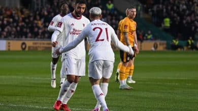 United sofre contra time da 4&ordf; divis&atilde;o, mas questionados Antony e H&oslash;jlund desencantam e Red Devils avan&ccedil;am