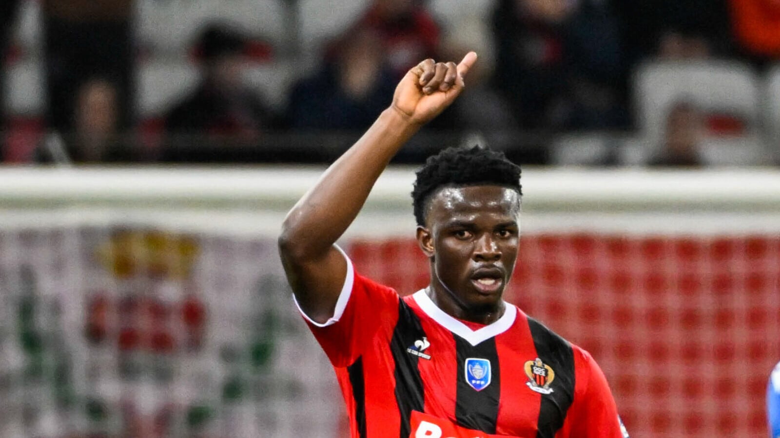 Nice precisou dos p&ecirc;naltis (e emo&ccedil;&atilde;o) para despachar o Auxerre na Copa da Fran&ccedil;a