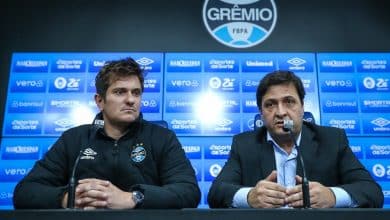Em busca de substituto para Su&aacute;rez, dirigentes do Gr&ecirc;mio falam sobre Funes Mori e Aboubakar