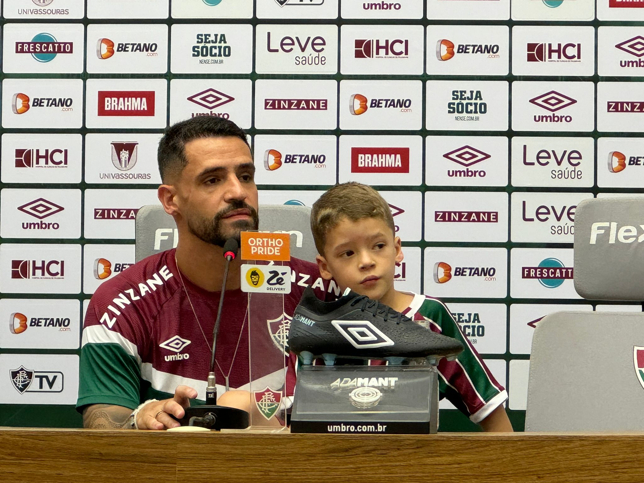 A liga&ccedil;&atilde;o de Diniz que fez Renato Augusto escolher o Fluminense para colocar seu nome na hist&oacute;ria do clube