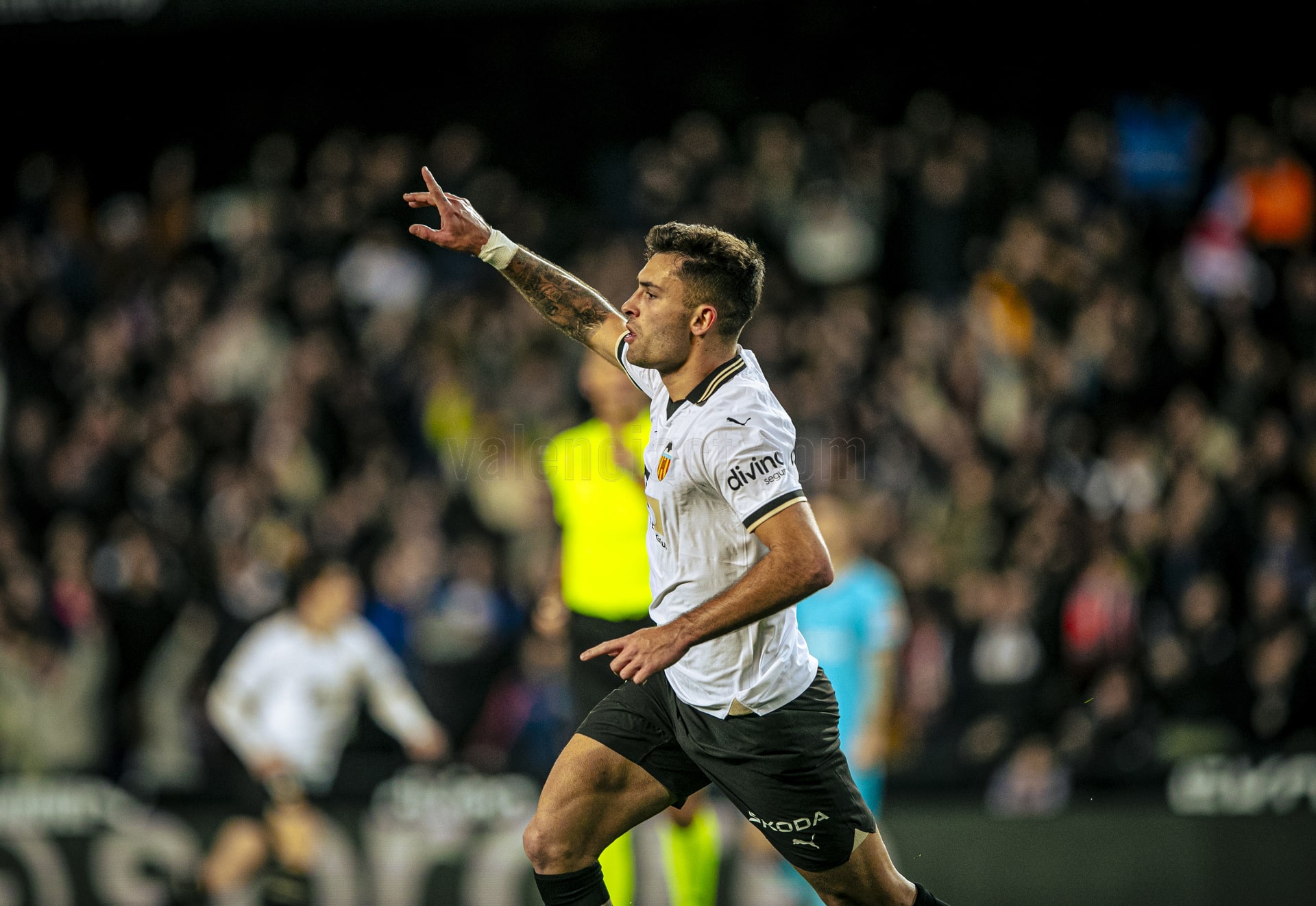 Valencia imp&otilde;e primeira derrota do Athletic em quase tr&ecirc;s meses e se aproxima de vaga na Europa