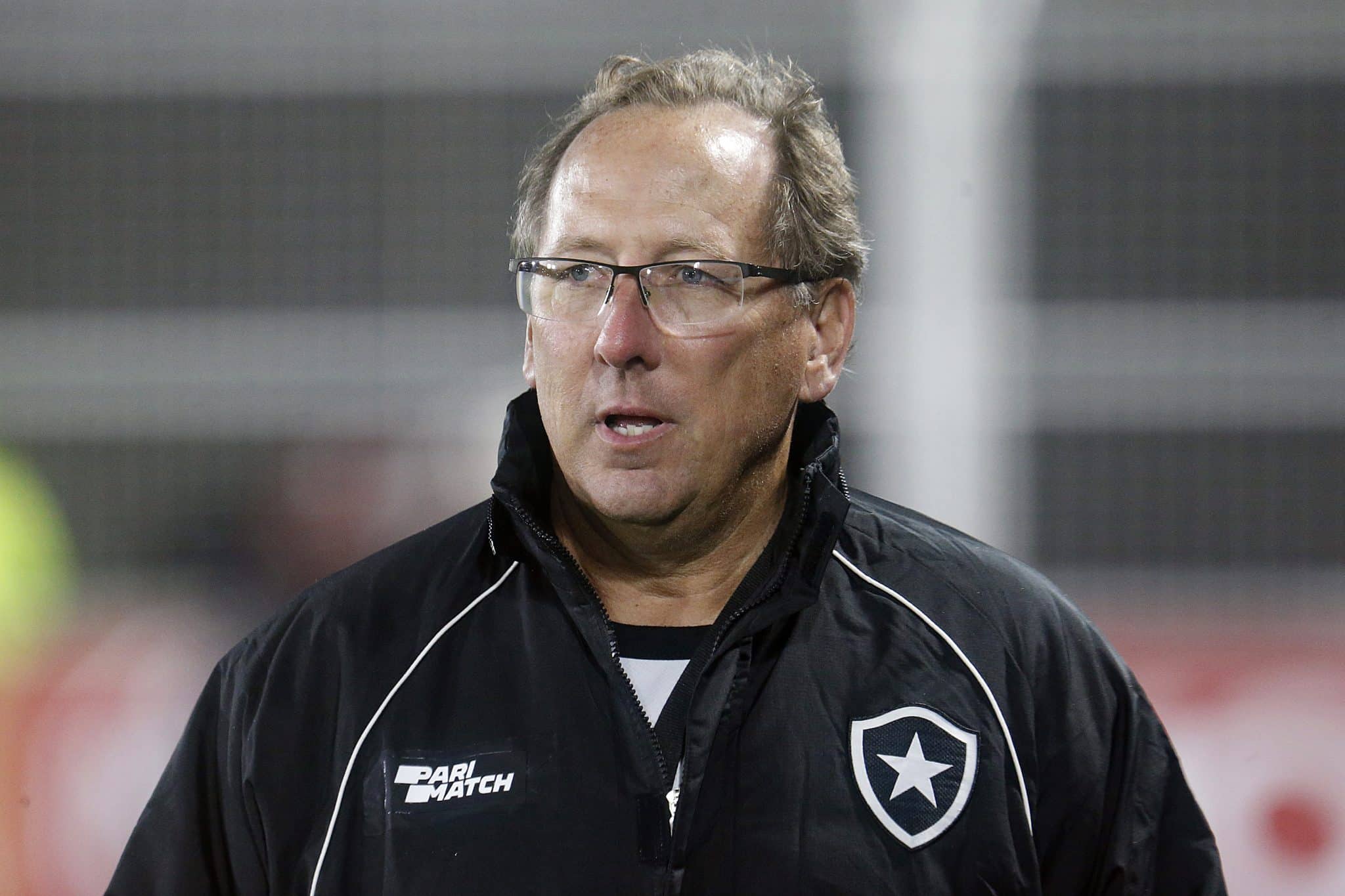N&atilde;o &eacute; s&oacute; o Botafogo: clubes de John Textor convivem com crise e reclama&ccedil;&otilde;es na Fran&ccedil;a e na Inglaterra