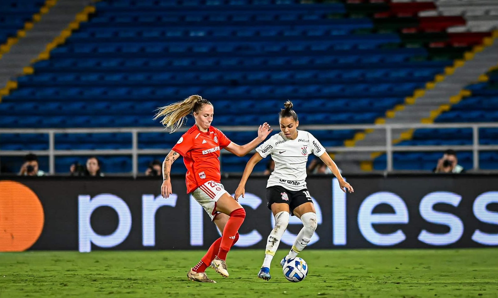 Internacional busca &lsquo;revanche&rsquo; em encontro com Corinthians de Lucas Piccinato pela Supercopa Feminina