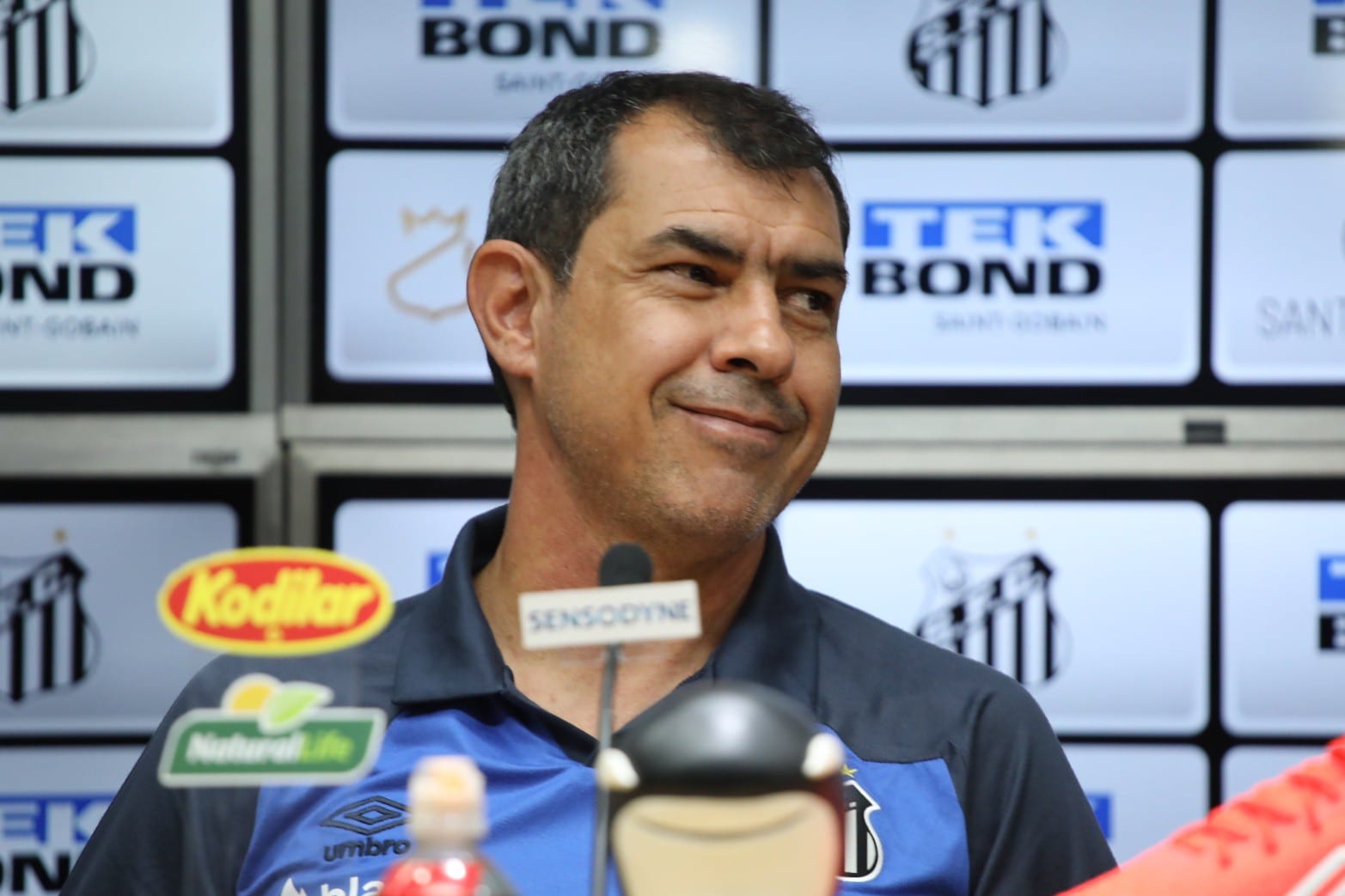 Feliz com a vit&oacute;ria e o momento do Santos, Carille diz que tamb&eacute;m sonha com volta de Neymar