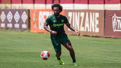 Marcelo faz treino de transi&ccedil;&atilde;o com bola e tem chances de jogar Recopa
