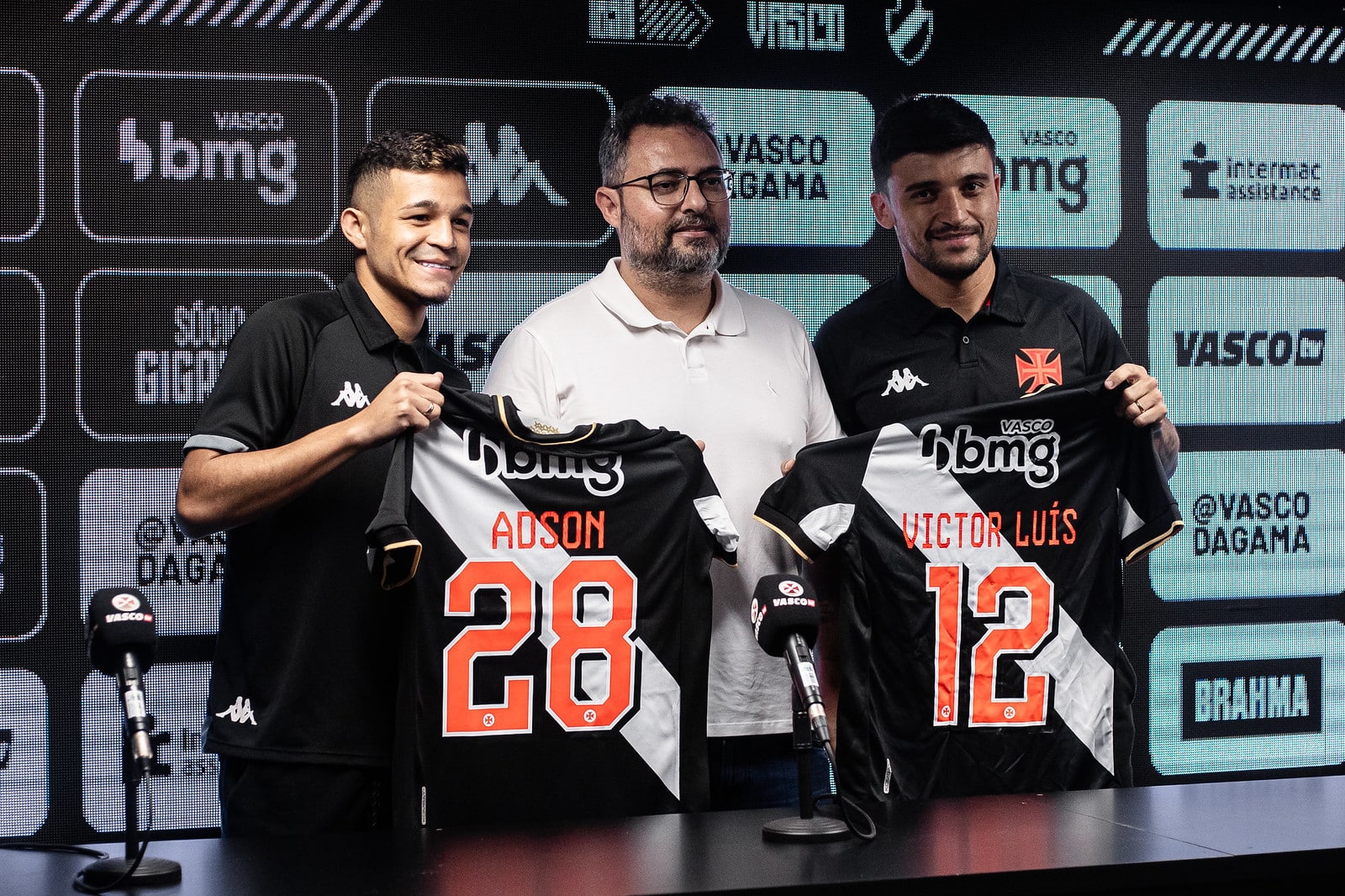 Com elogios ao projeto do clube e a Alexandre Mattos, Vasco apresenta pacot&atilde;o de refor&ccedil;os em S&atilde;o Janu&aacute;rio