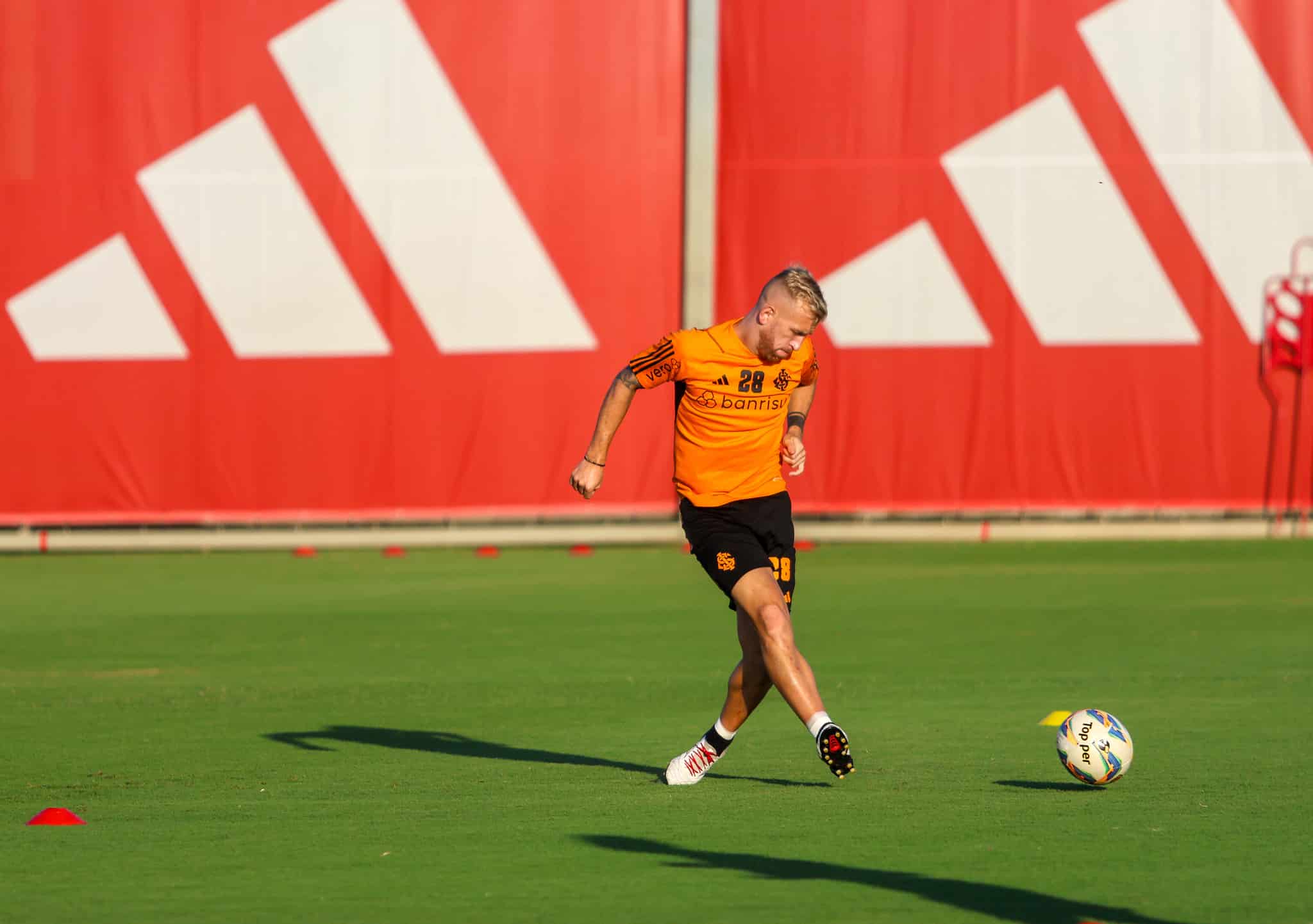 Jogo de hoje do Internacional d&aacute; a dica: Pedro Henrique deve mesmo ir para o Corinthians; veja valores