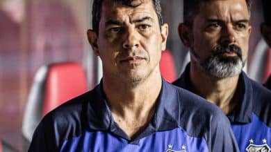 &lsquo;Eu gosto do trabalho dela&rsquo;: Carille elogia atua&ccedil;&atilde;o de Edina Alves ap&oacute;s vit&oacute;ria do Santos sobre o S&atilde;o Paulo