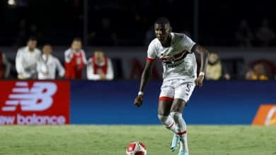S&atilde;o Paulo j&aacute; n&atilde;o tinha laterais, e agora perde dupla de zaga titular enquanto defesa n&atilde;o&nbsp;para&nbsp;de&nbsp;vazar