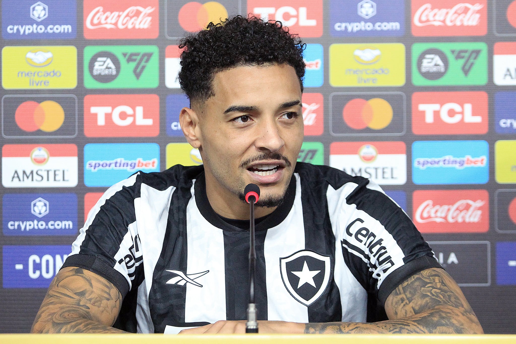 &lsquo;Nunca pensei que fosse acontecer&rsquo;: refor&ccedil;o do Botafogo, Gregore fala sobre ter jogado com Messi